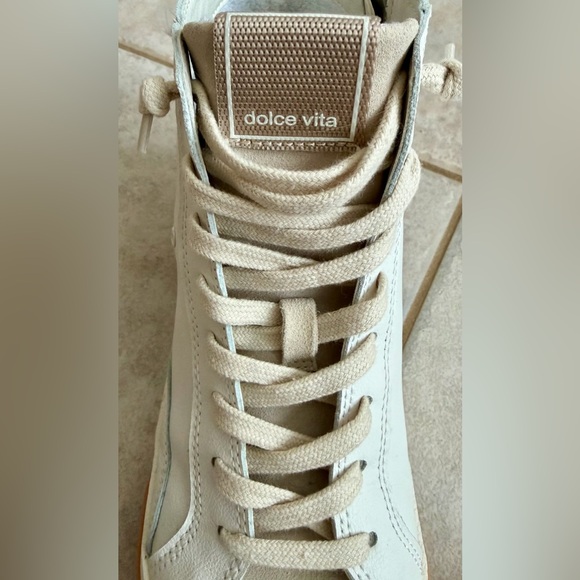 Dolce Vita Zohara High-Top Sneakers White Ivory Metallic Leather Suede 8.5 EUC - Picture 11 of 12